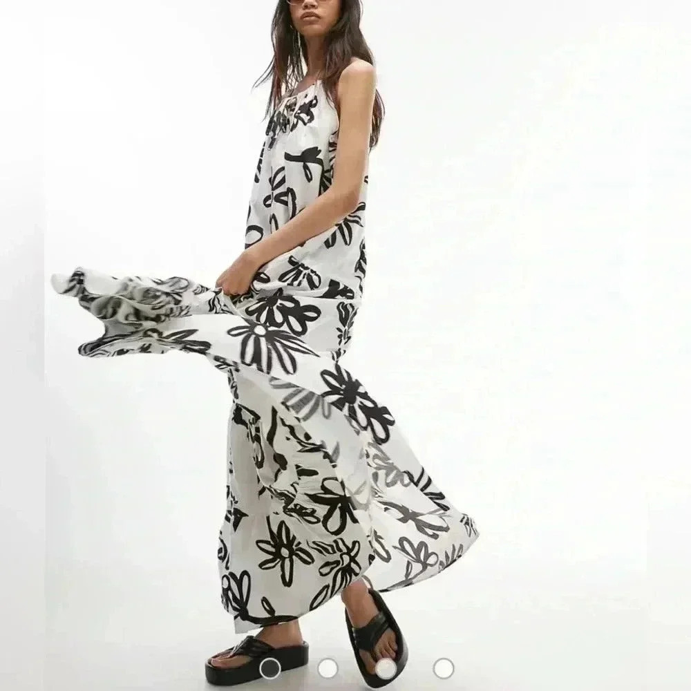 Topshop tiered poplin oversized maxi dress in large daisy - Medium - Picture 3 of 9